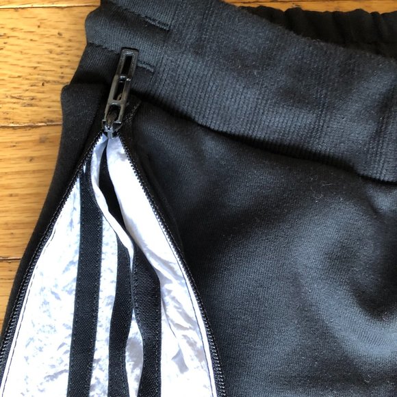 Brand New Women's Adidas WX KNIT Versatile Track Pants With Side Zippered Panels - Picture 10 of 16